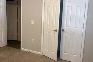 1041 W Barton St, Greensboro, NC 27407 - Photo 9