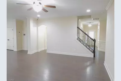 4517 Gunnersbury Lane, High Point, NC 27265 - Photo 3