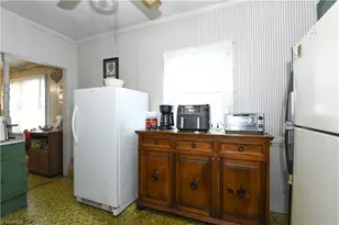 2301 Maple St, Greensboro, NC 27405 - Photo 7