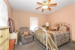 2301 Maple St, Greensboro, NC 27405 - Photo 15