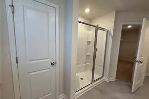 1692 Hallview Ct, Kernersville, NC 27284 - Photo 17