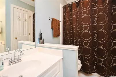 305 Sawgrass Court, Mebane, NC 27302 - Photo 31