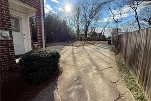 854 Madison Ave, Winston-Salem, NC 27103 - Photo 3