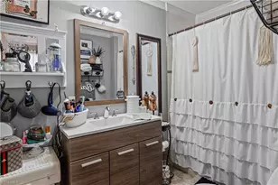 113 Hardy St, Jonesville, NC 28642 - Photo 15