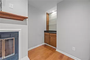 1103 Summer Pl, Greensboro, NC 27410 - Photo 15