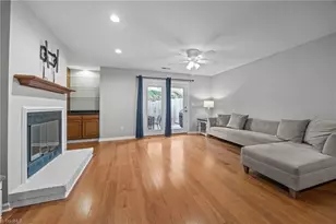 1103 Summer Pl, Greensboro, NC 27410 - Photo 13