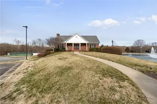 1103 Summer Pl, Greensboro, NC 27410 - Photo 35