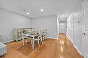 1103 Summer Pl, Greensboro, NC 27410 - Photo 13