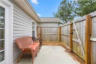 305 Glen Gate Cir, Kernersville, NC 27284 - Photo 15