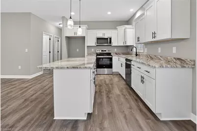 918 Freedom Trail, Asheboro, NC 27205 - Photo 9