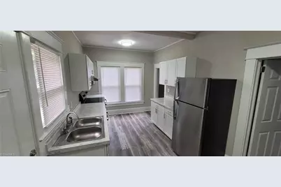 809 E Lexington Avenue, High Point, NC 27262 - Photo 3