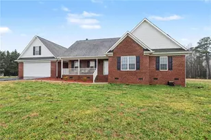5421 Waynick Meadow Rd, Asheboro, NC 27205 - Photo 3