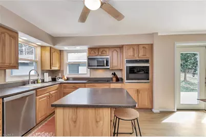 357 Town N Country Drive, Wilkesboro, NC 28697 - Photo 27