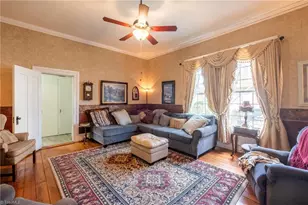 519 Maple St, Mount Airy, NC 27030 - Photo 9