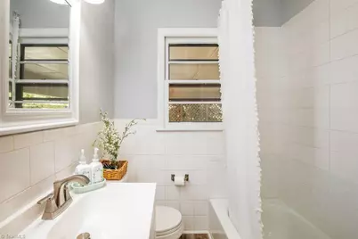 1616 Lucas Avenue, Greensboro, NC 27405 - Photo 11