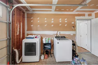 3904 Riverdale Drive, Greensboro, NC 27406 - Photo 13