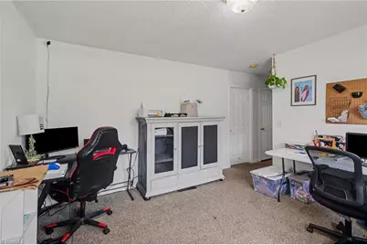 3904 Riverdale Drive, Greensboro, NC 27406 - Photo 13