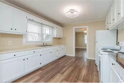 138 Elizabeth Street, Lexington, NC 27295 - Photo 11