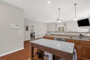 4215 Field Crossing Dr, Winston-Salem, NC 27107 - Photo 11