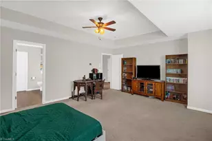 4215 Field Crossing Dr, Winston-Salem, NC 27107 - Photo 25
