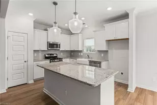 6231 Finch Mdw Ct, Clemmons, NC 27012 - Photo 11