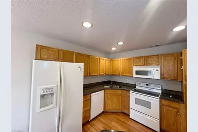 5138 Bartholomews Lane, Greensboro, NC 27407 - Photo 7