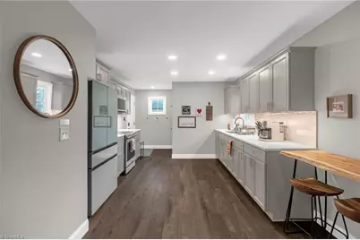 702 E Farriss Avenue, High Point, NC 27262 - Photo 11