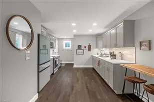 702 E Farriss Ave, High Point, NC 27262 - Photo 11