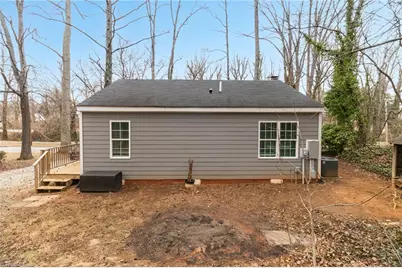 702 E Farriss Avenue, High Point, NC 27262 - Photo 29