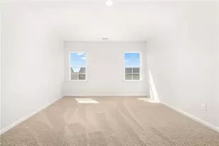 3017 Middle Creek Ln, Greensboro, NC 27405 - Photo 9