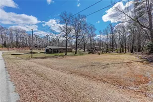 7002 Cruthis Rd, High Point, NC 27263 - Photo 27