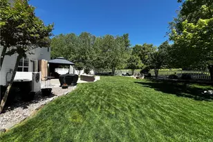 3477 Lilliefield Ln, High Point, NC 27265 - Photo 3