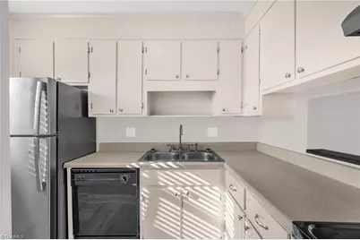 506 Carolyn Court, Eden, NC 27288 - Photo 7