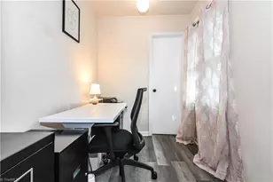 6108 Arcadia Dr, Greensboro, NC 27410 - Photo 27