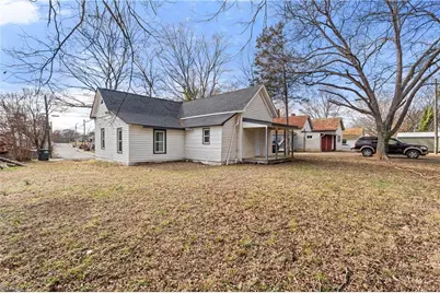 521 E 1st Street, Lexington, NC 27292 - Photo 19