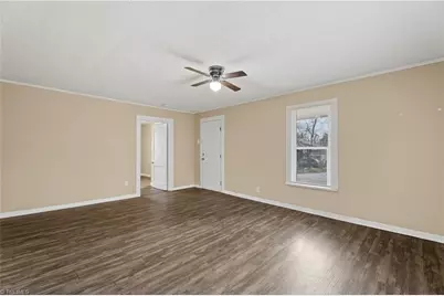 521 E 1st Street, Lexington, NC 27292 - Photo 5