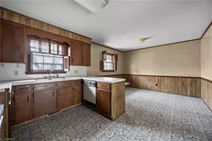 204 Hamilton Rd, Lexington, NC 27295 - Photo 13