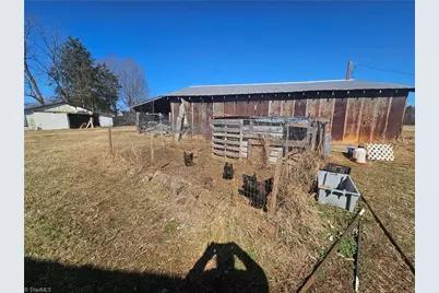 908 Boone Road, Burlington, NC 27217 - Photo 21