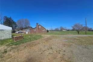 908 Boone Rd, Burlington, NC 27217 - Photo 25