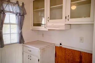 1400 Roslyn Dr, Burlington, NC 27215 - Photo 19