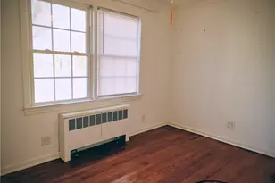 1400 Roslyn Dr, Burlington, NC 27215 - Photo 9