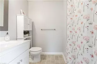 3483 Forestdale Dr, Burlington, NC 27215 - Photo 13