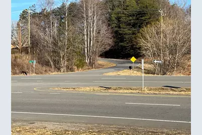 4432 W Pine Street, Mount Airy, NC 27030 - Photo 3