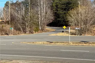 4432 W Pine St, Mount Airy, NC 27030 - Photo 3