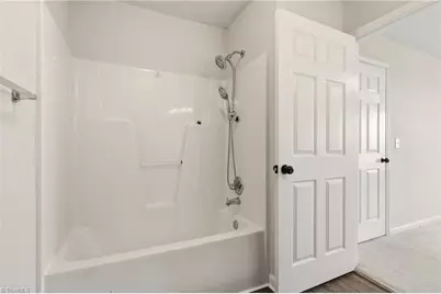 900 Hanahan Court #1B, Greensboro, NC 27409 - Photo 23