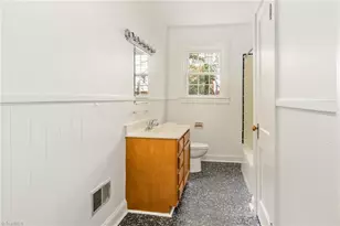 1612 W 1st St, Winston-Salem, NC 27101 - Photo 13