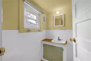 904 Branch St, Eden, NC 27288 - Photo 9