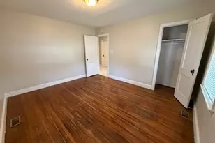 3806 Wooddale Ln, Greensboro, NC 27405 - Photo 11