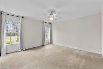 1813 Colonial Avenue, Greensboro, NC 27408 - Photo 13