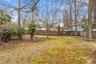 1813 Colonial Ave, Greensboro, NC 27408 - Photo 37